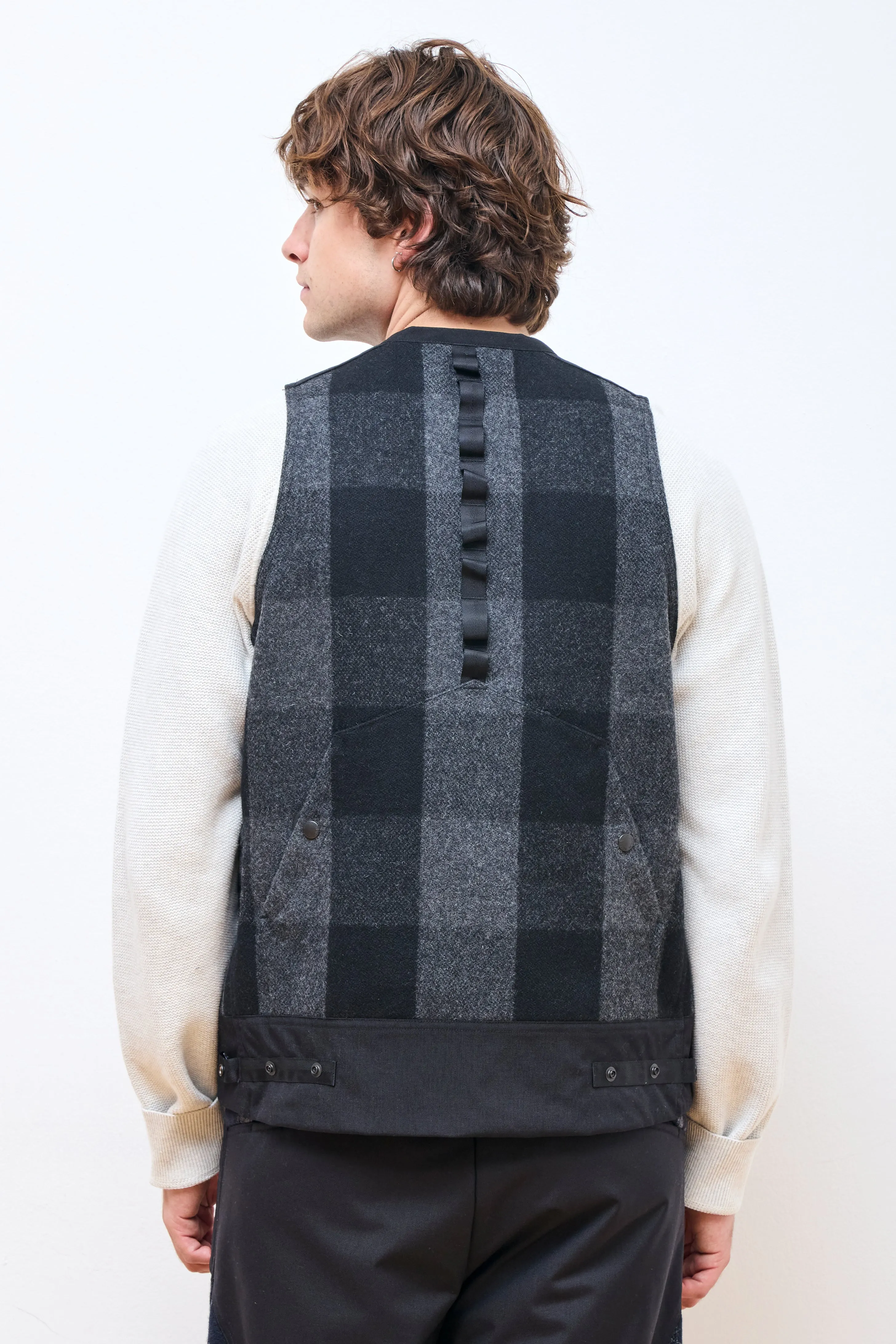 Buffalo Check 3Way Collar Bush Hike Vest Charcoal