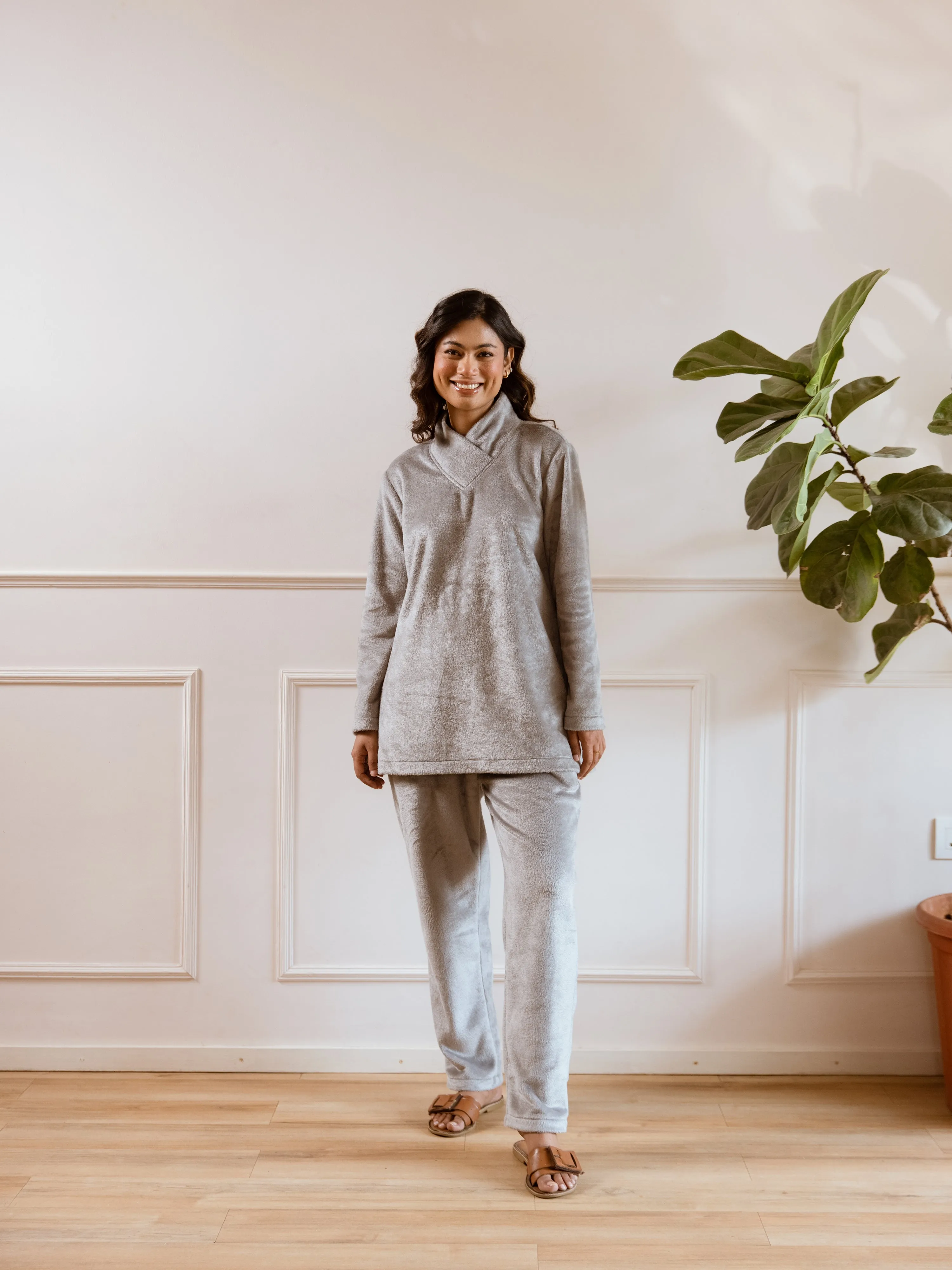 Cross Neck Super Soft Grey Woollen Set
