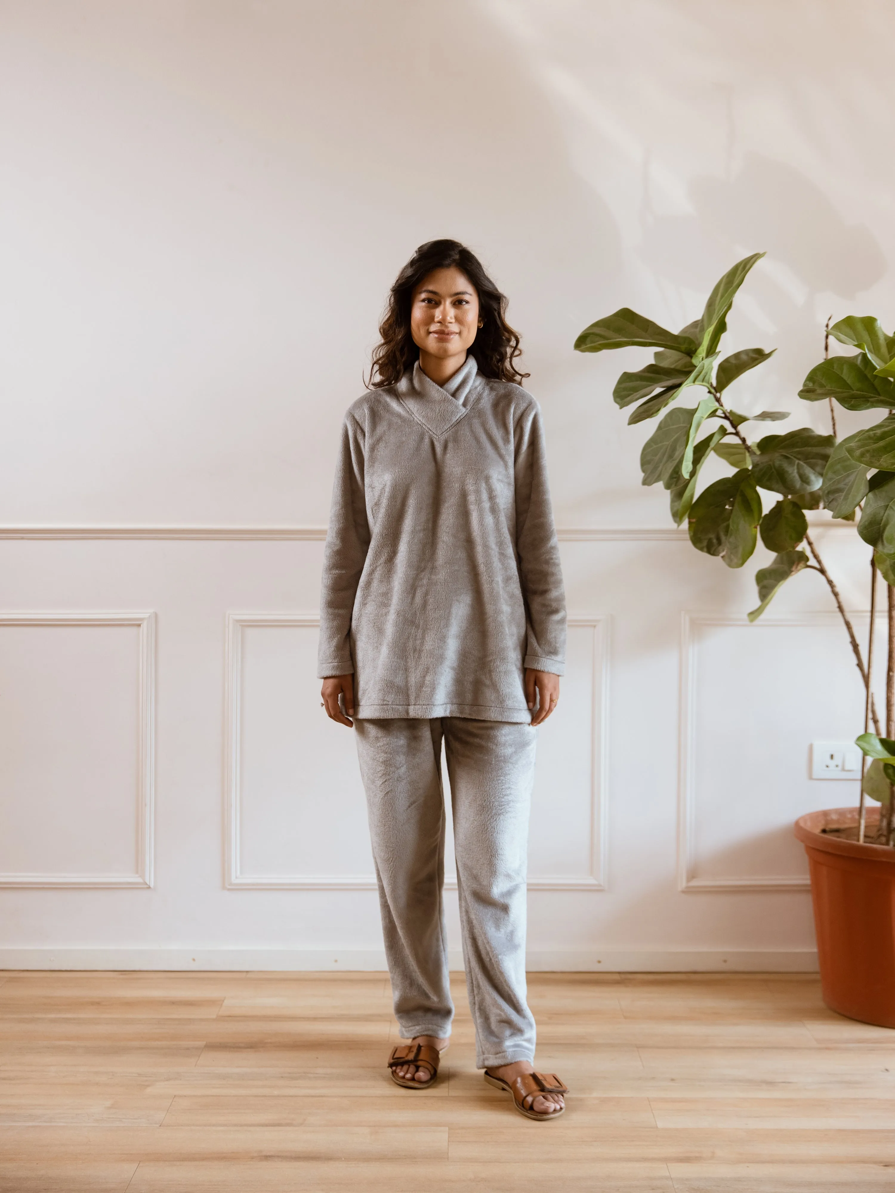 Cross Neck Super Soft Grey Woollen Set