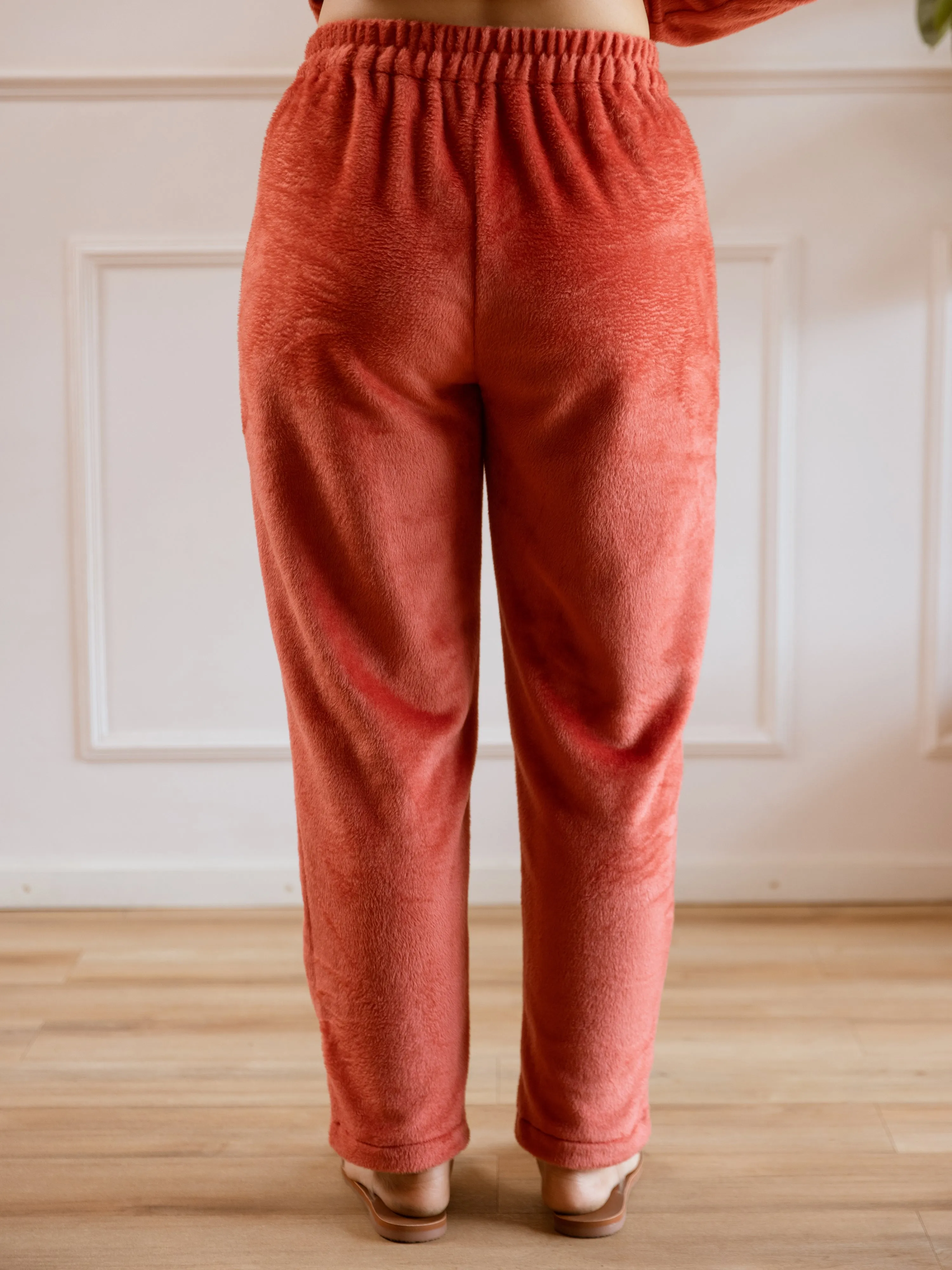 Cross Neck Super Soft Rust Woollen Set